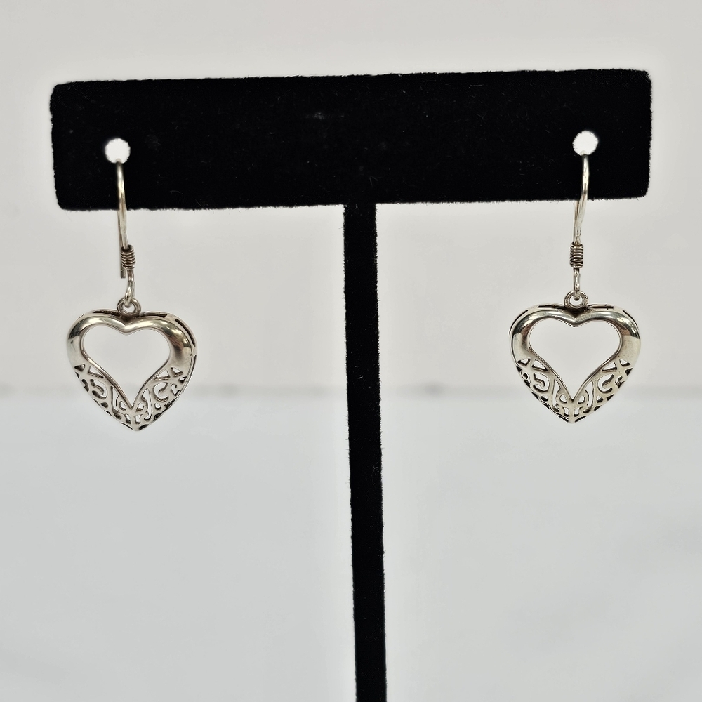 925 Sterling Silver Heart Earrings – Elegant Filigree Design